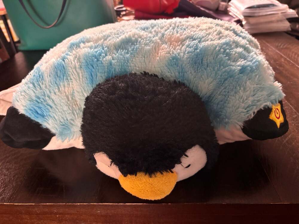 Pillow Pets Glow Pets Penguin Plush Night Light